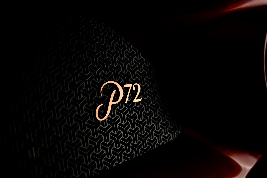 SMALL_De-Tomaso-P72-Logo